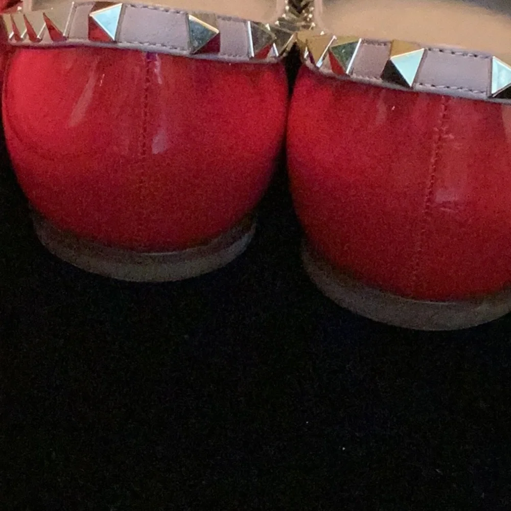Valentino Garavani Red and Tan Studded Flats - Picture 7 of 7